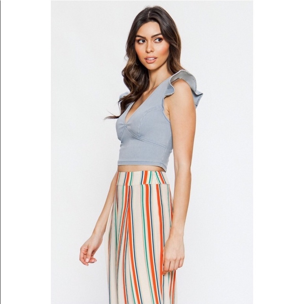 Denim Ruffle Sleeve Crop Top - Picture 4 of 8